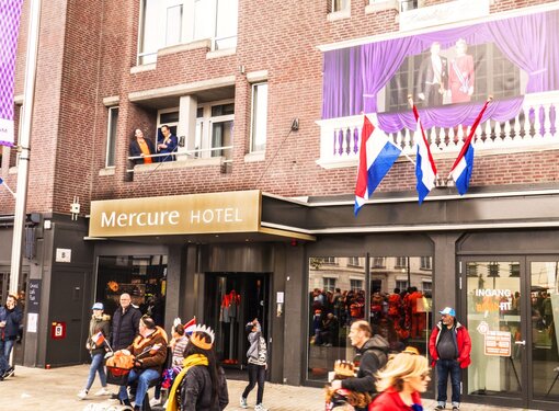 Mercure Hotel Tilburg Centrum - Automatische Tourniquet met ingebouwde schuifdeuren en geïntegreerd luchtgordijn