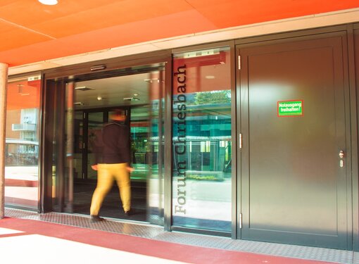 EAWAG Dübendorf – Thermally separated telescopic sliding doors for sustainable buildings