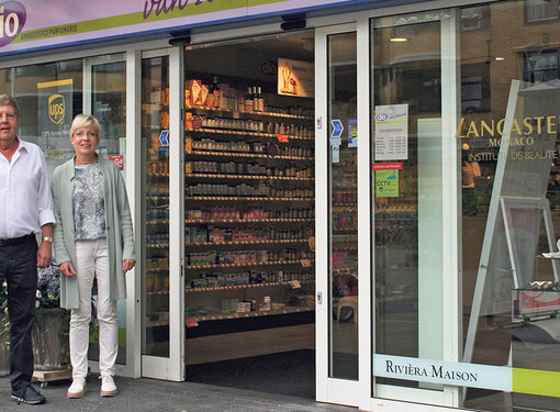 Inbraakwerende deuren voor Drogisterij Van Rossum, Maartensdijk (Utrecht)